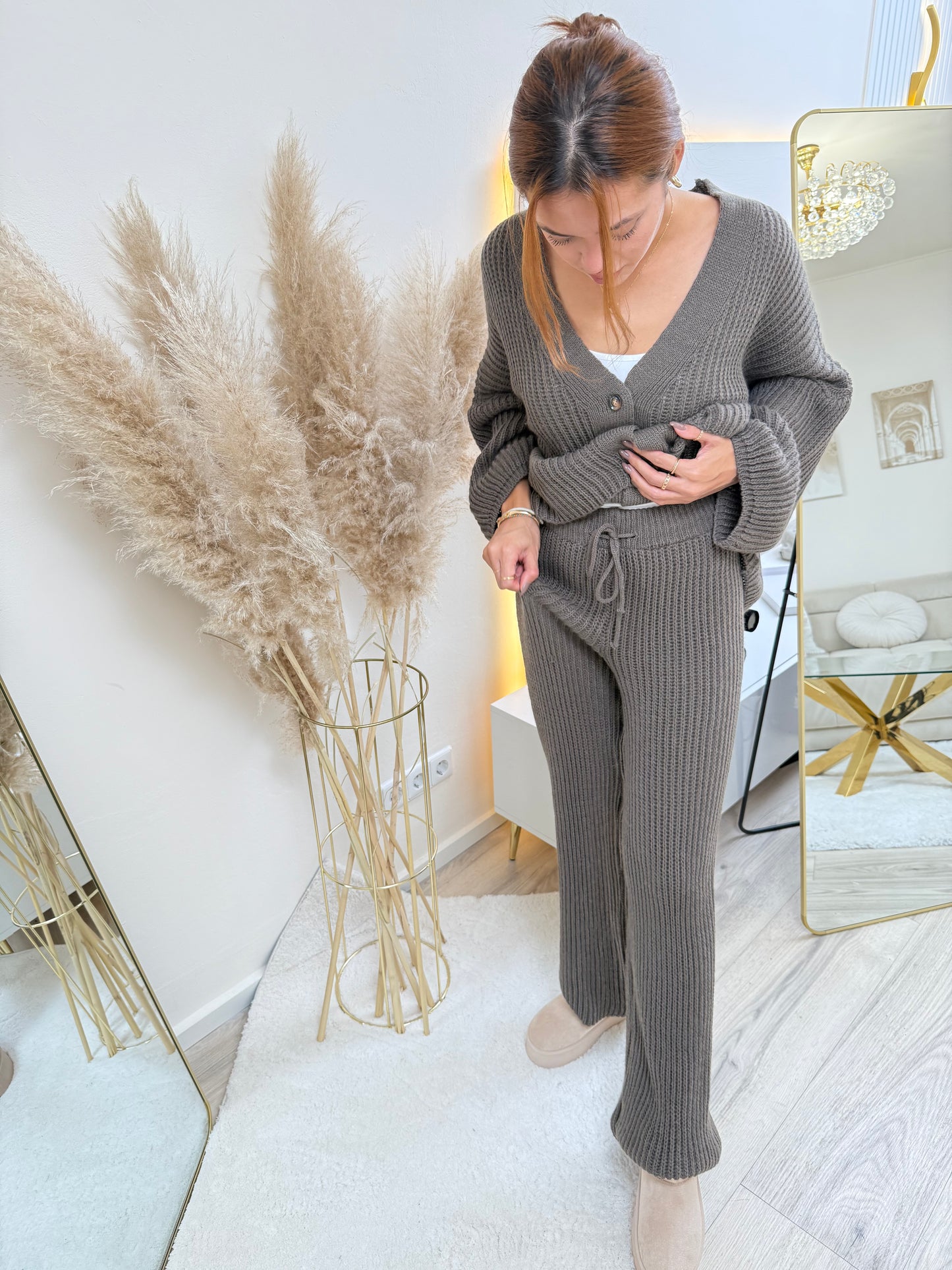 Taupe