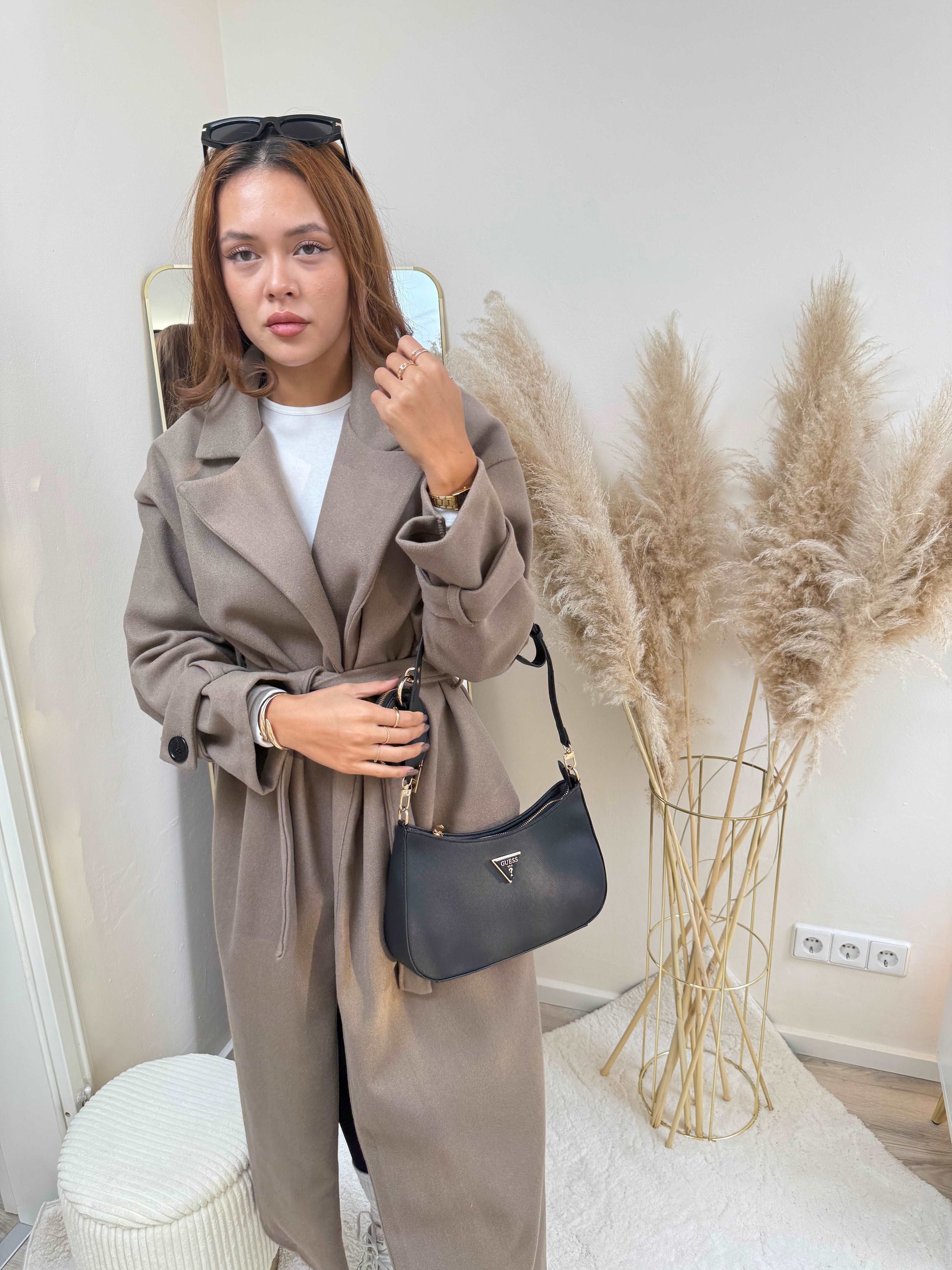 Taupe