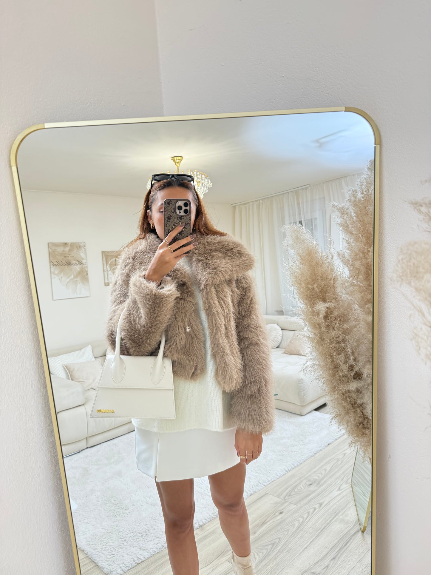 Taupe