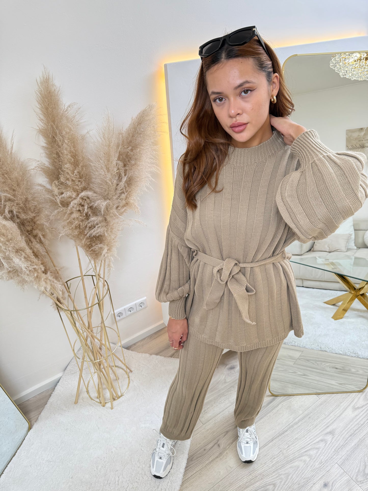 Taupe