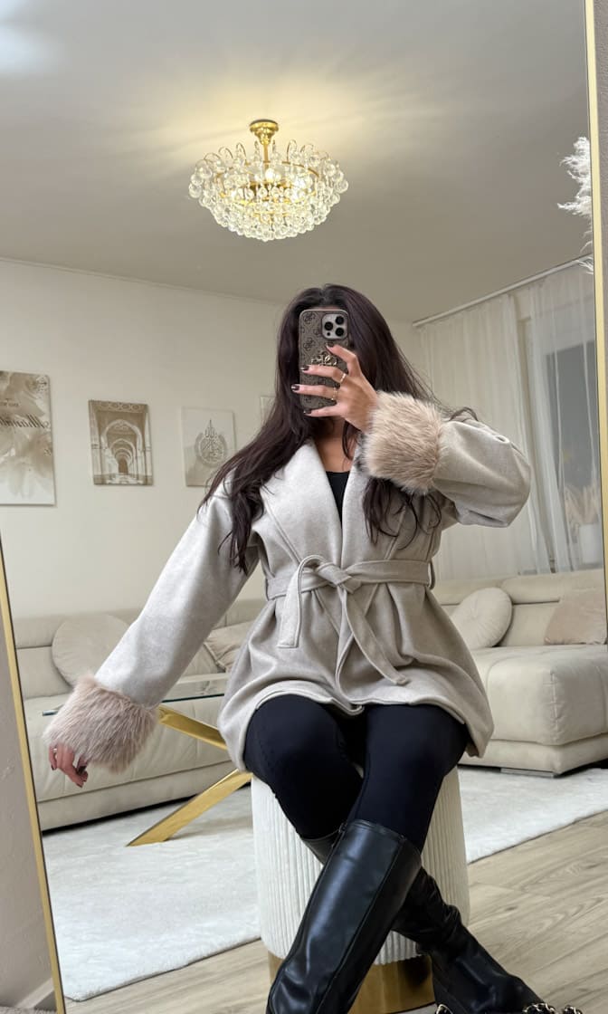Taupe