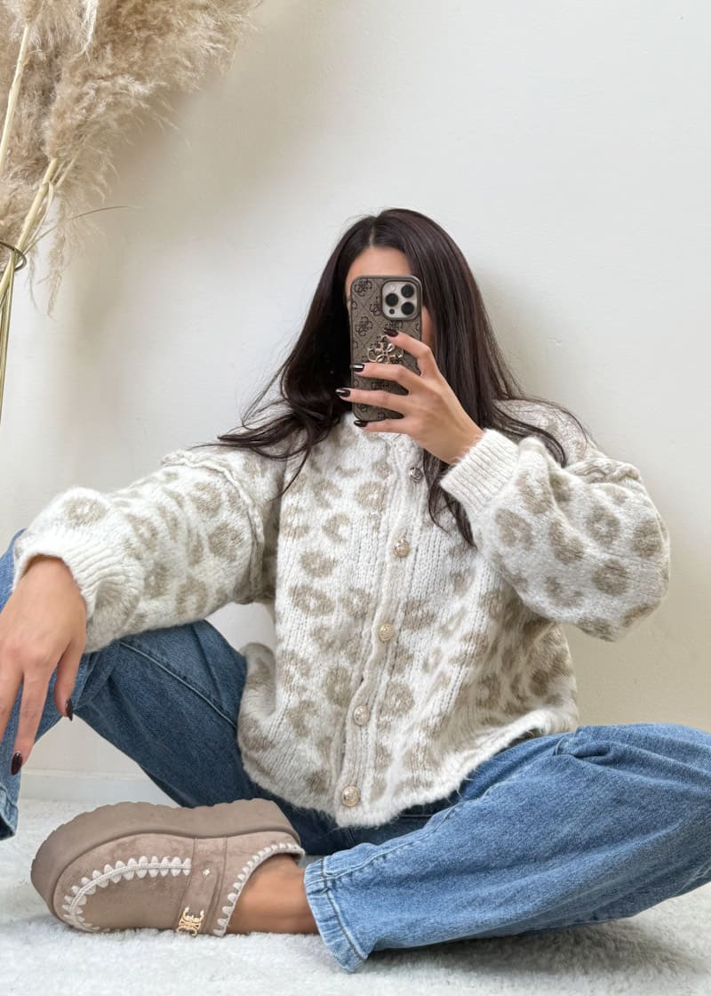 Oversize Leo Cardigan Beige