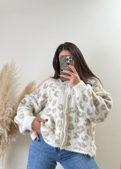 Oversize Leo Cardigan Beige