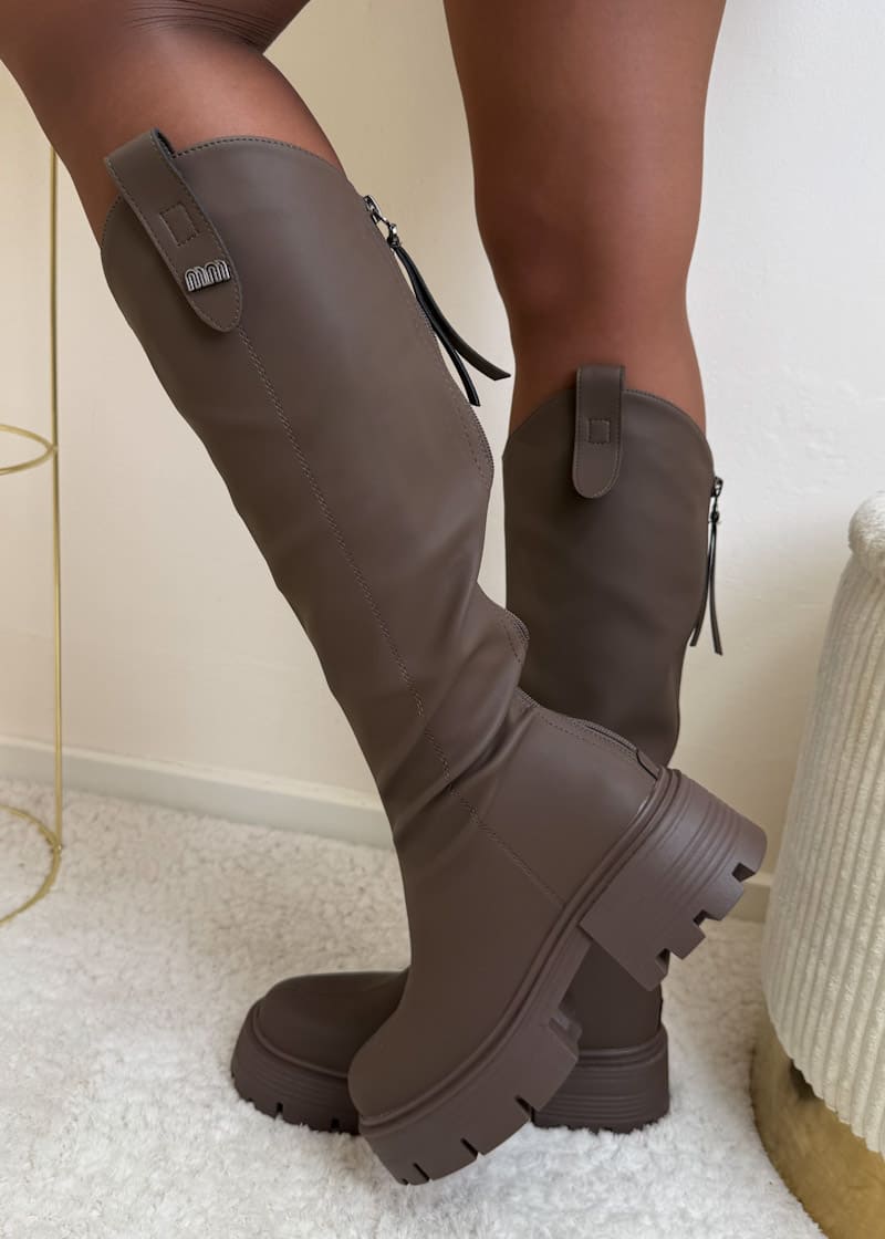 Lange Stiefel Braun