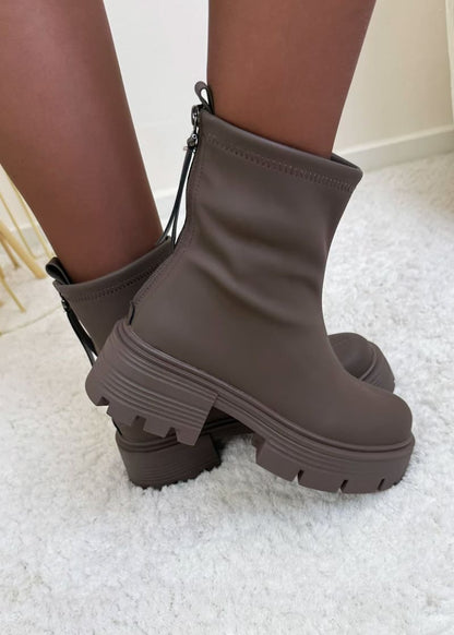 Stiefelette Braun