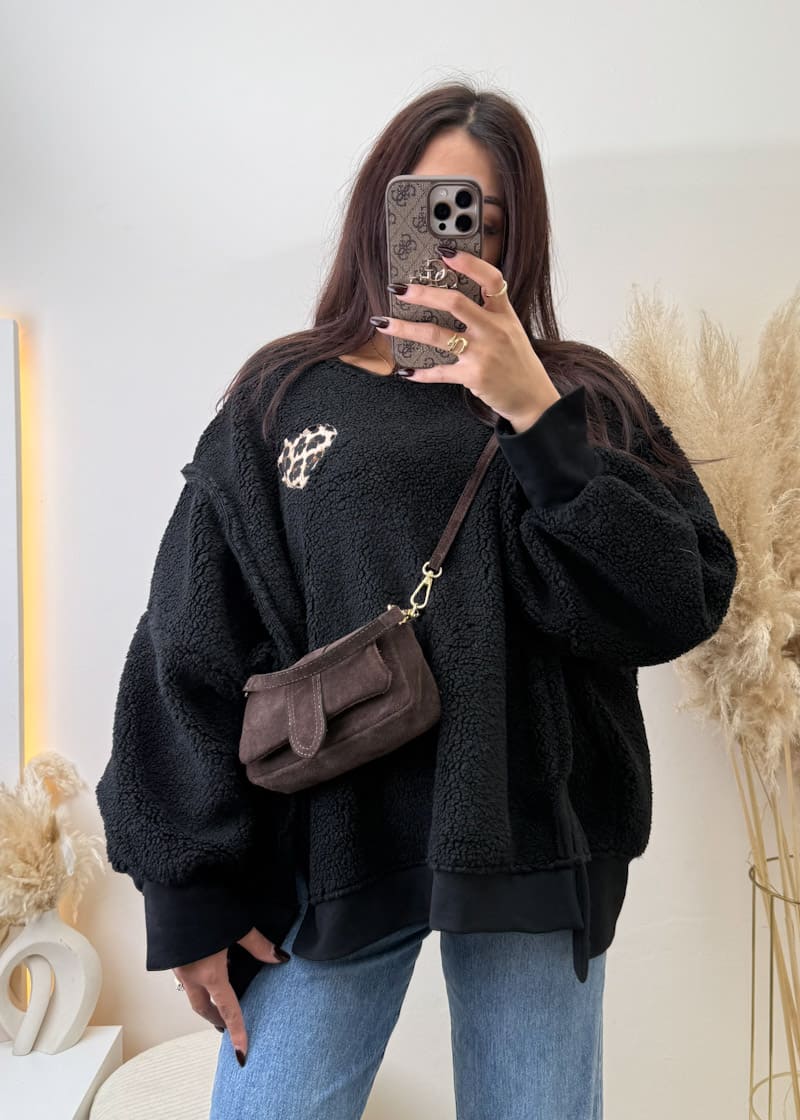 Teddyfell Oversize Sweatshirt Leoherz Schwarz