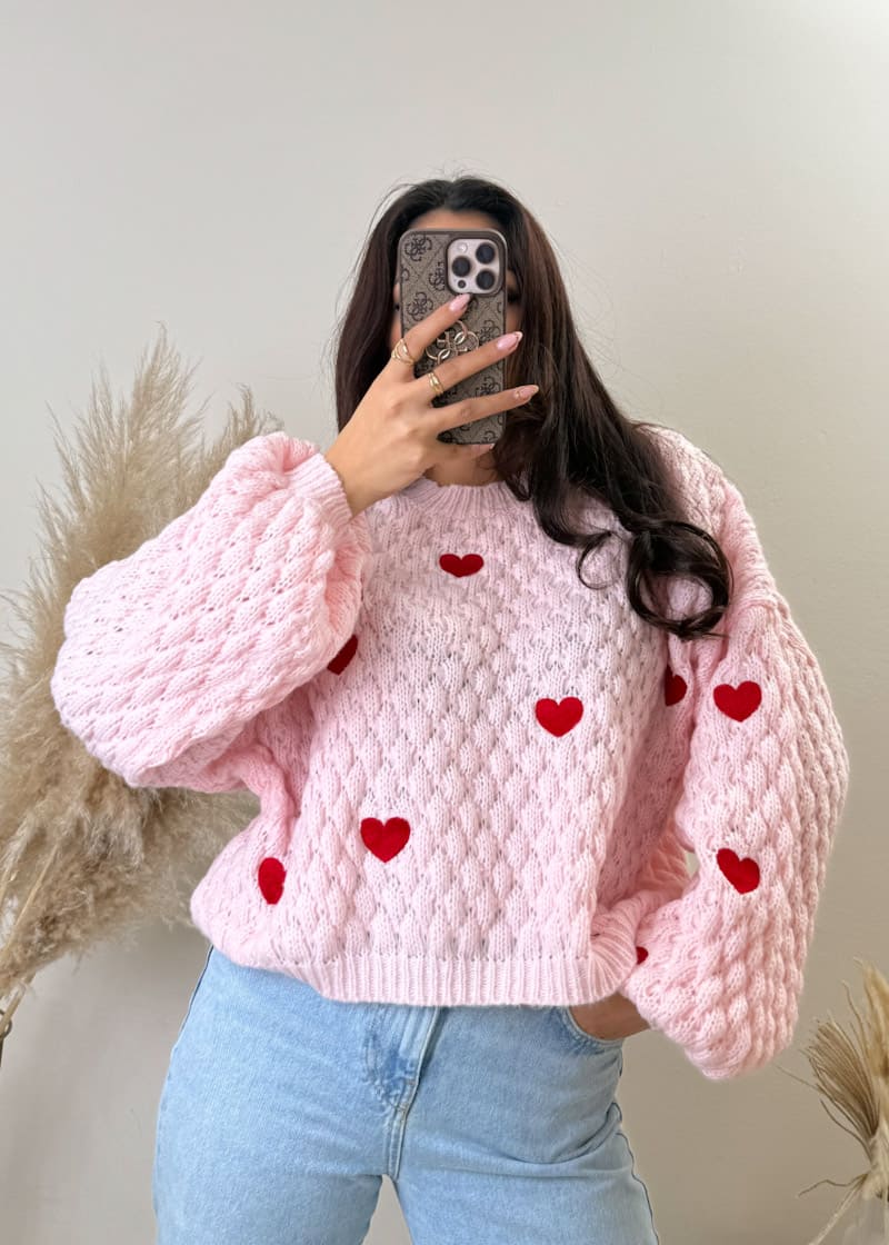 Kurzer Oversize Pullover mit Herzen Rosa