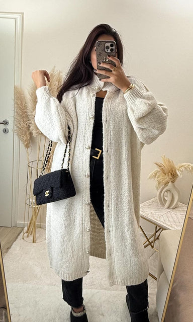 Langer Cardigan mit Goldknöpfen Beige
