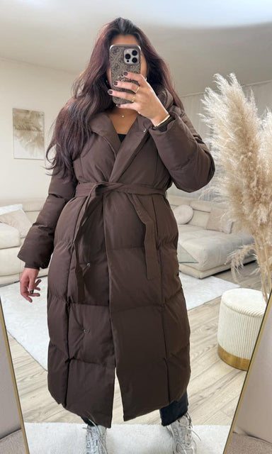 Copperose Winterjacke mit Kapuze und Gürtel Braun