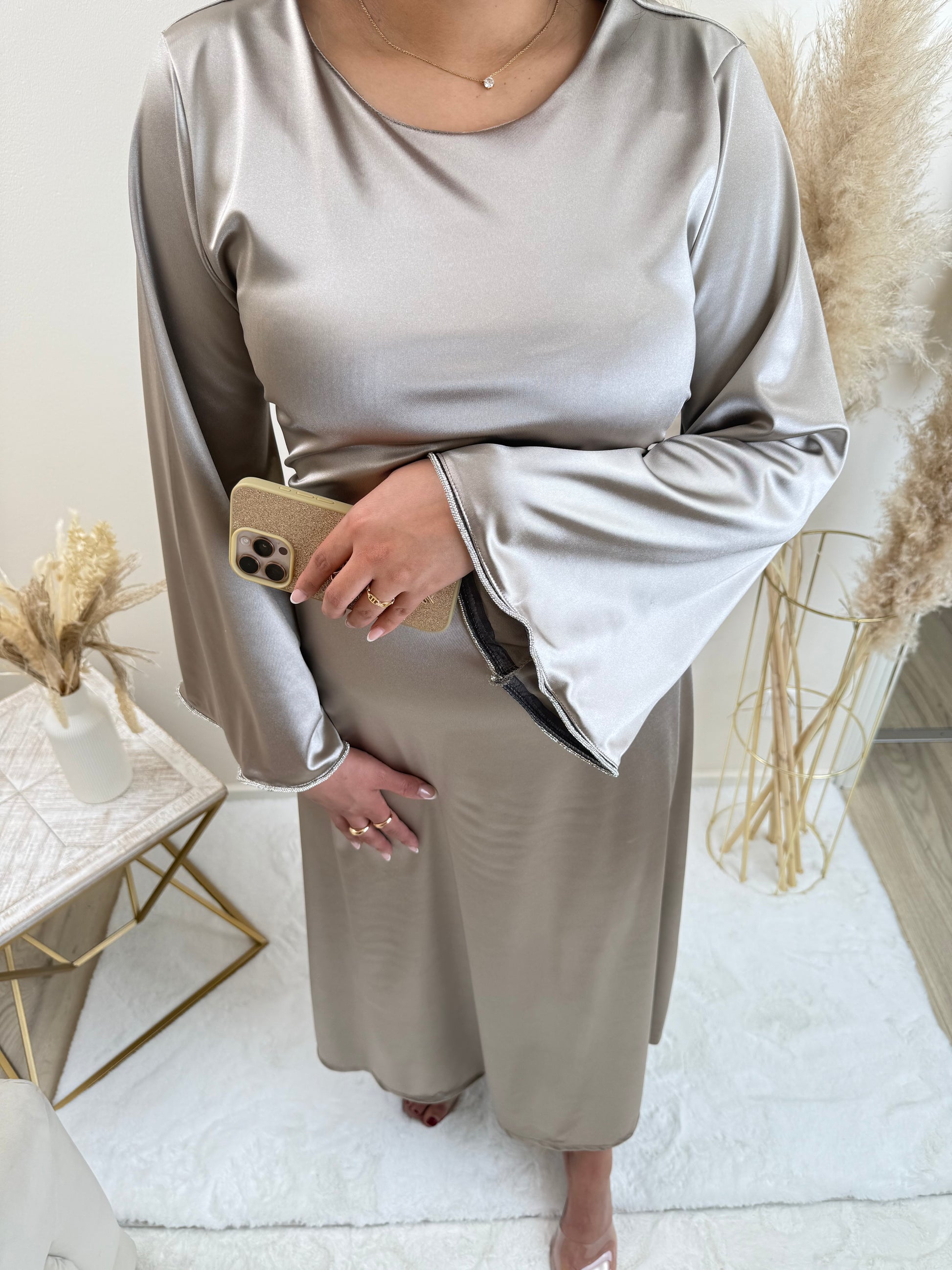 Taupe