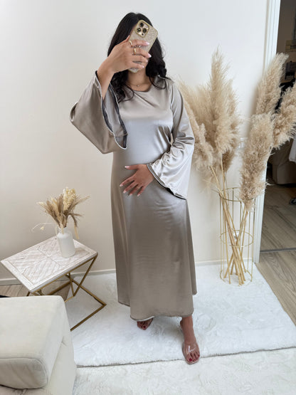 Taupe