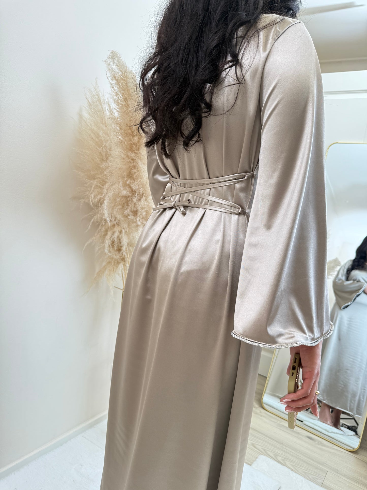 Taupe