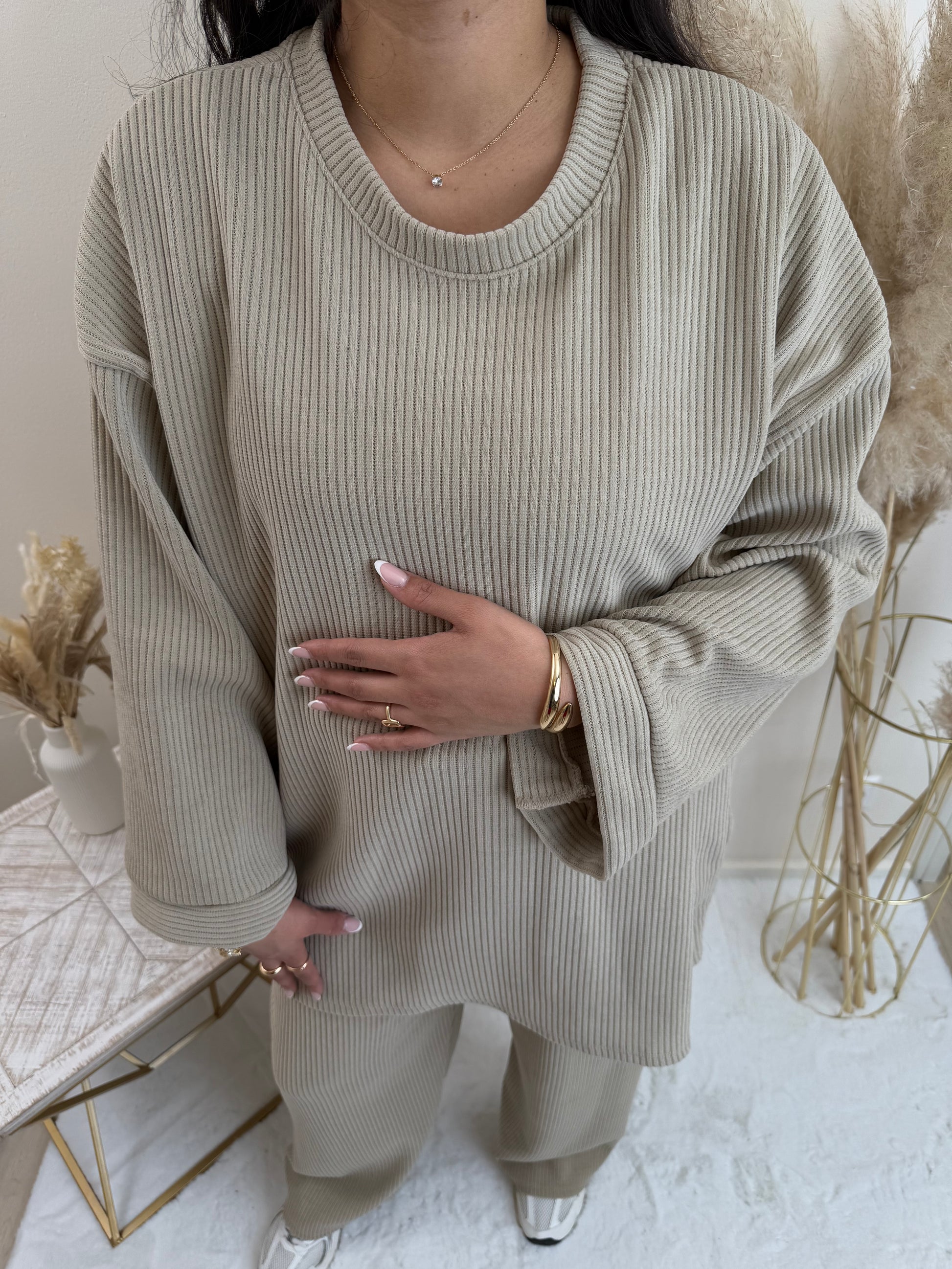 Taupe