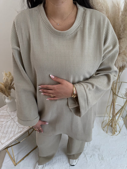Taupe