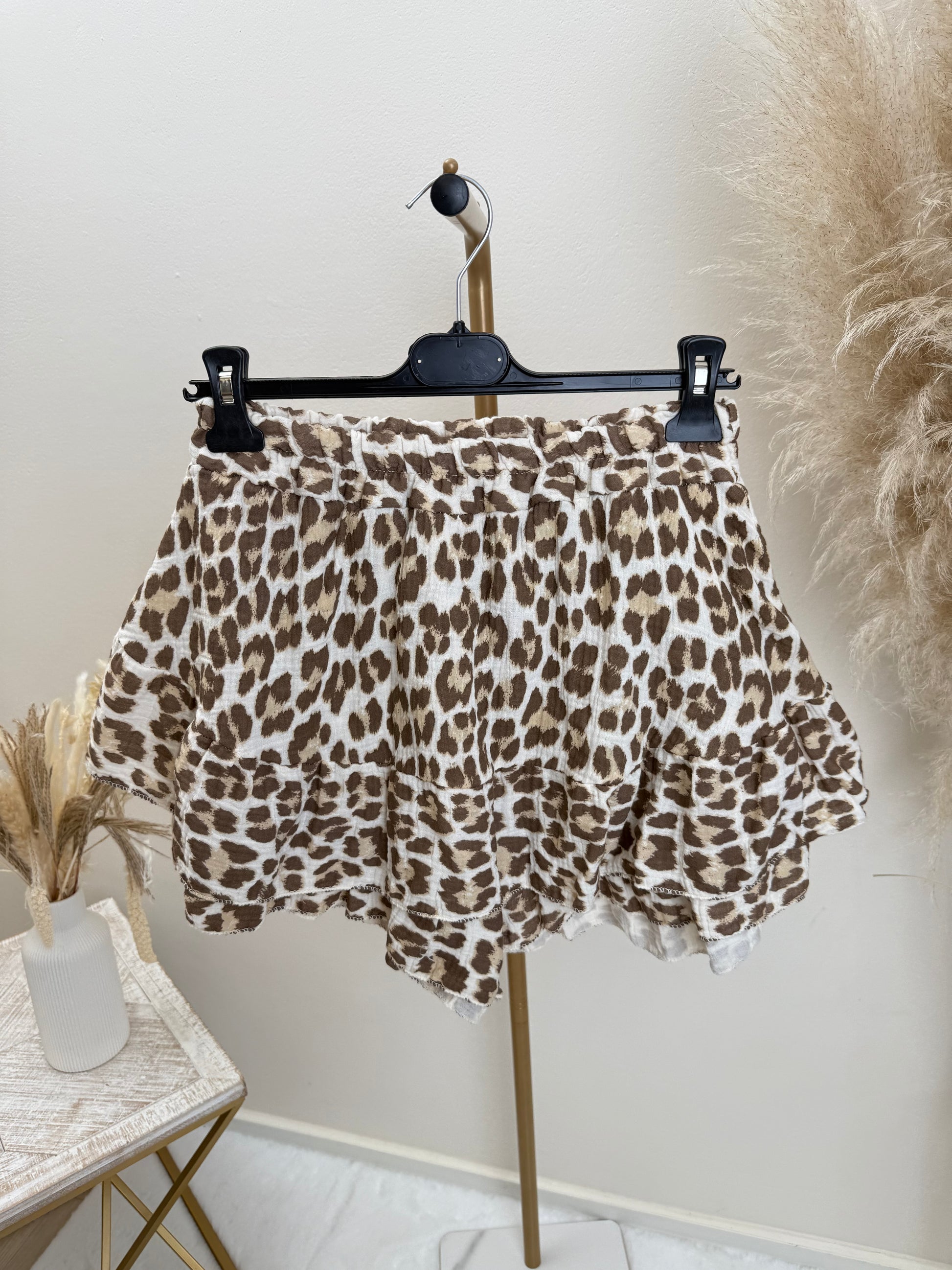 Leo Beige